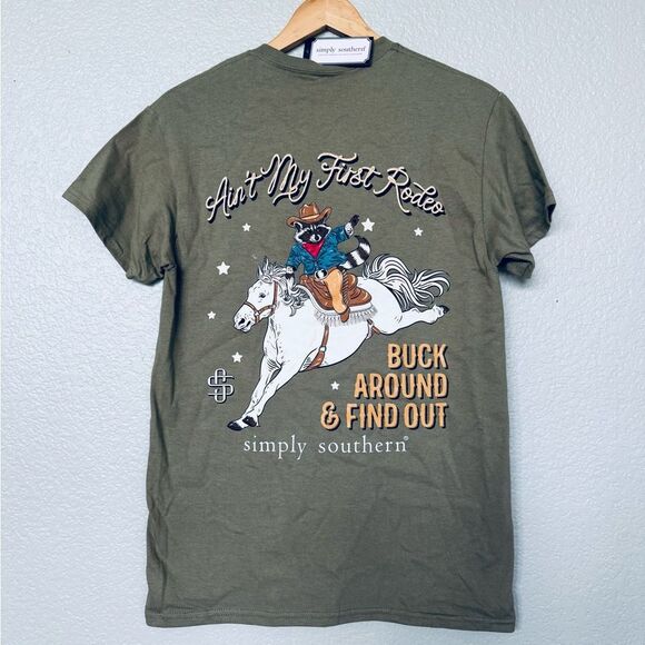 Simply Southern Rodeo Buck Around Western Raccoon Cowboy T-Shirt Top S - Picture 1 of 3